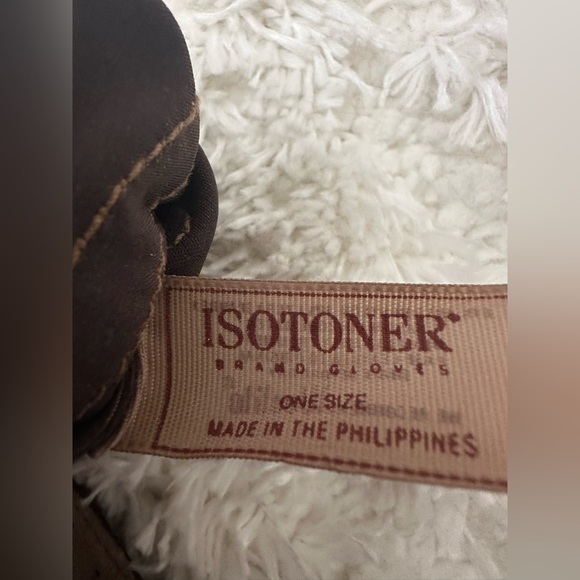vintage brown Isotoner gloves, one size, likely made of leather & nylon. - Picture 5 of 7